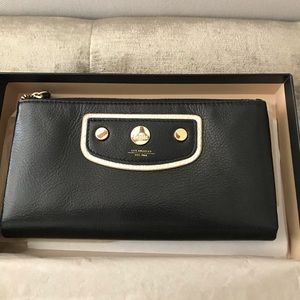 Lodi’s Pismo Pearl Wallet